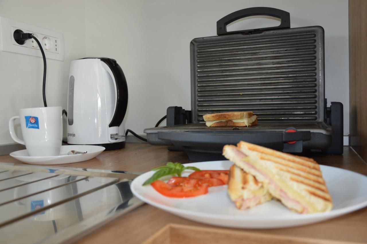 Casa Miranda - Family Comfort In A Quiet Area, Near The Sea, With Bbq And Free Parking Zgornje Skofije Exterior foto